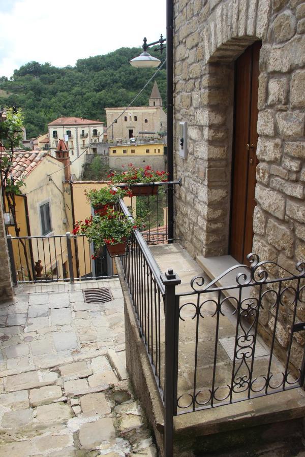 Casa Vacanze Sud E Magia Castelmezzano Buitenkant foto